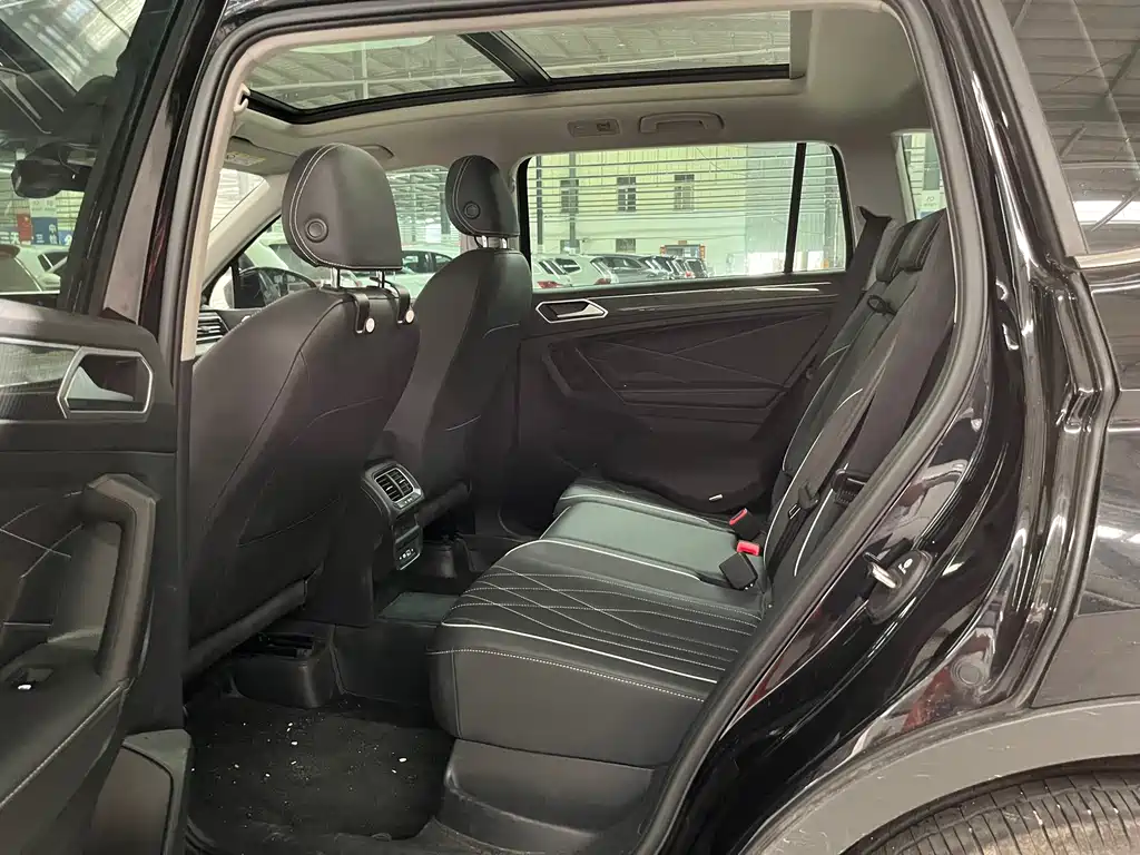 Volkswagen Tiguan L 2025 — фото 12