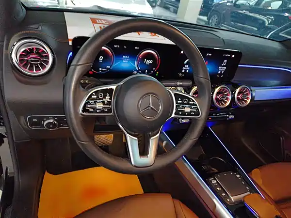 Mercedes-Benz GLB 2021