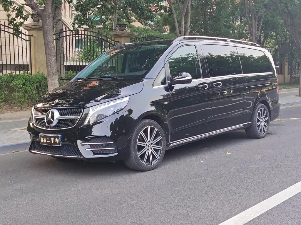 Mercedes-Benz V-Class 2024