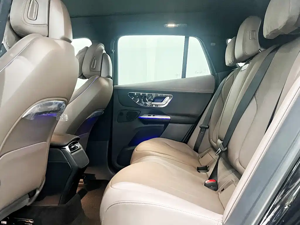 Mercedes-Benz EQE SUV 2025 — фото 12