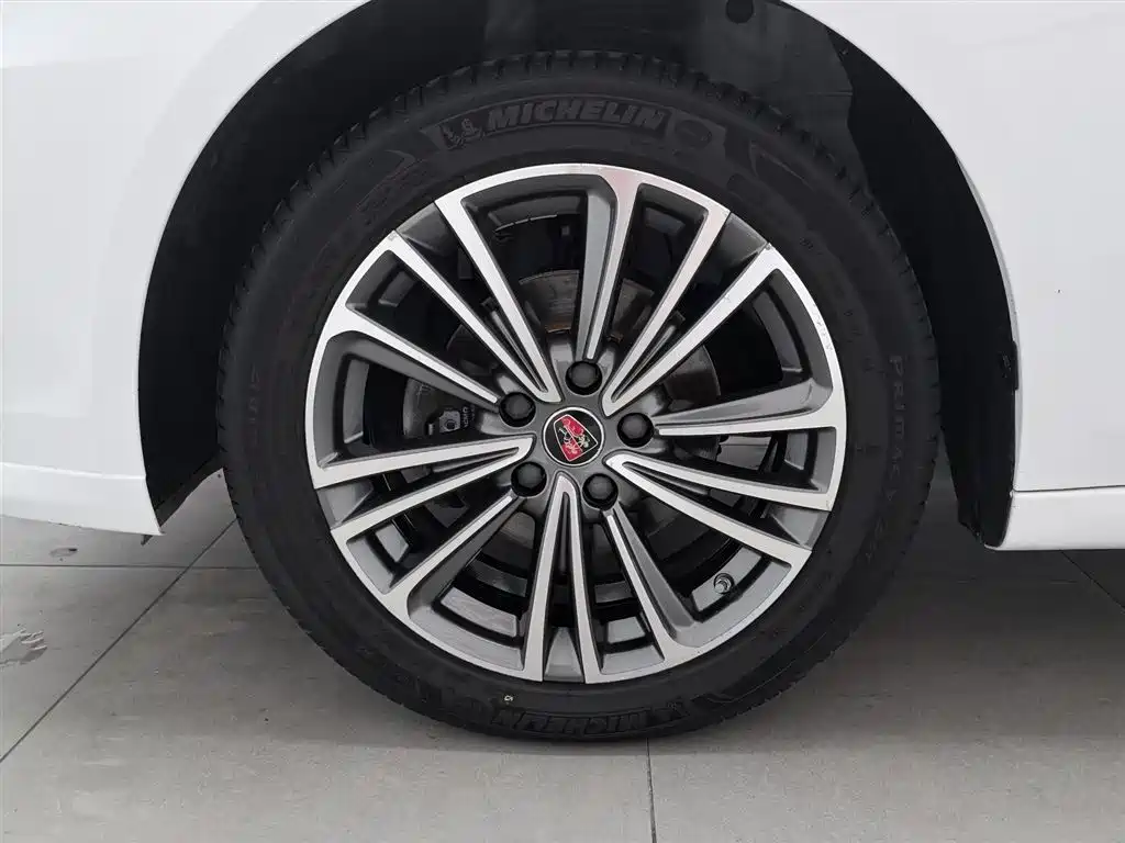 Roewe i6 Classic 2020 — фото 17