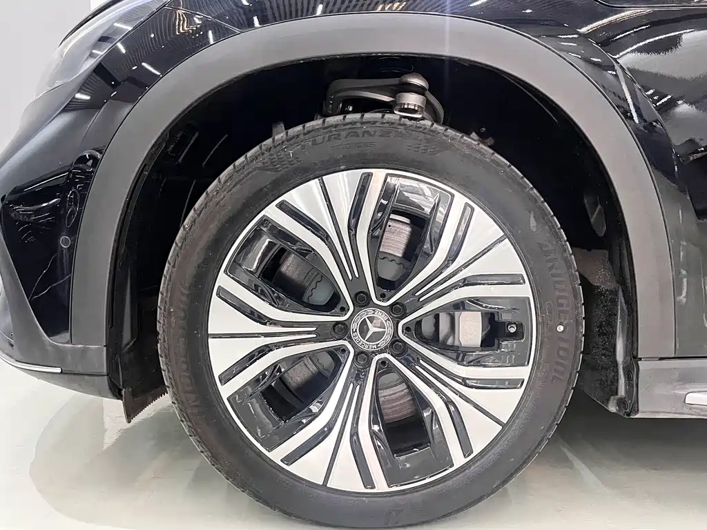 Mercedes-Benz EQE SUV 2025 — фото 13