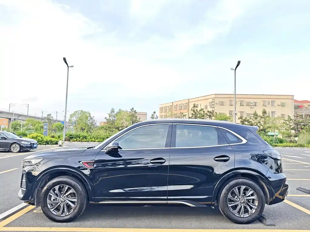 Hongqi HS5 2024