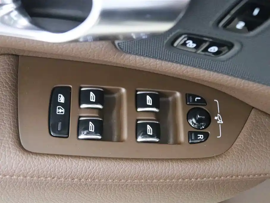 Volvo S90 PHEV 2021 — фото 12