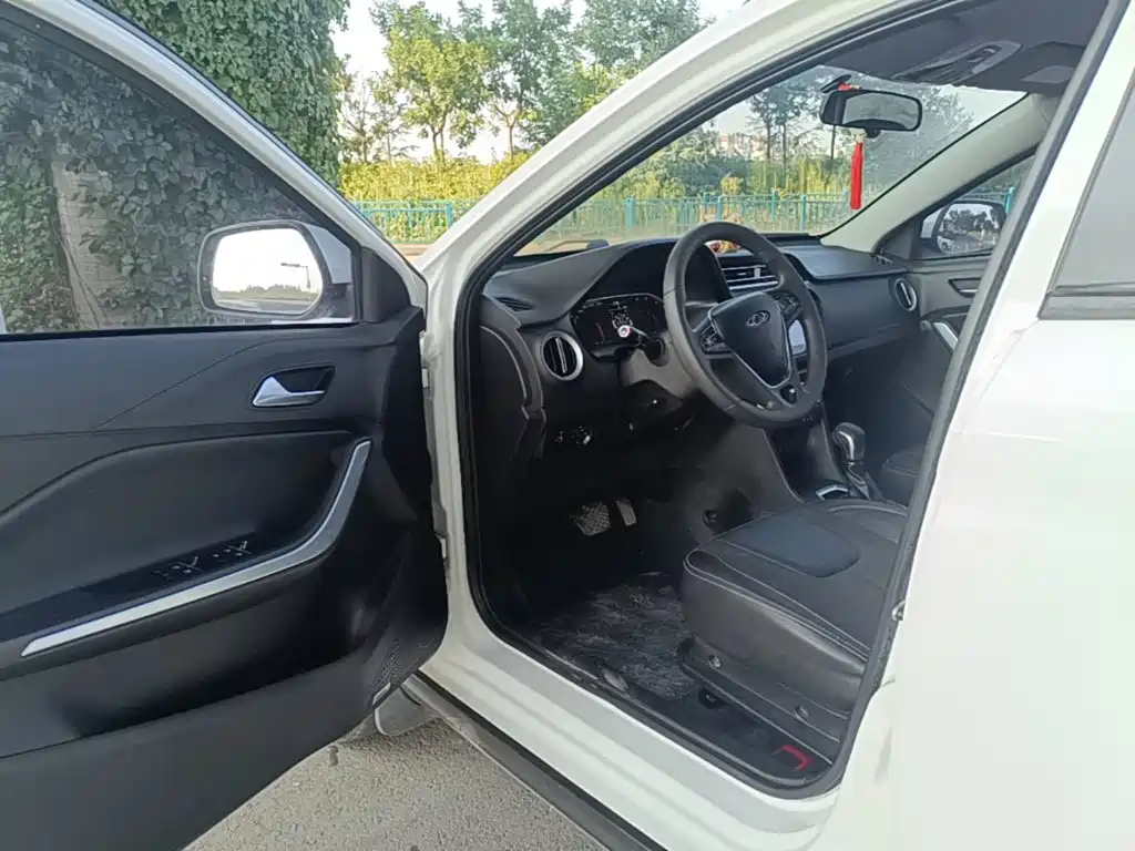 Chery Tiggo 3x 2021 — фото 16