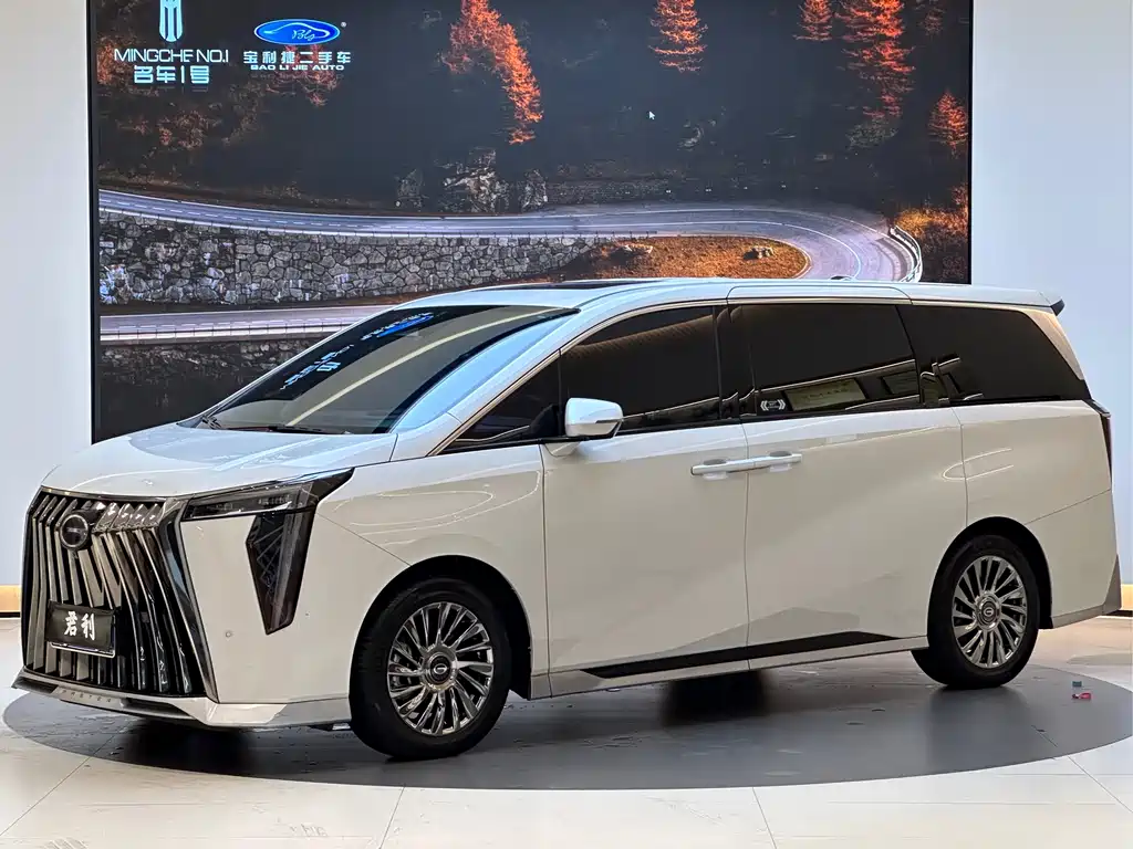 GAC Motor Trumpchi M8 2023 — фото 1