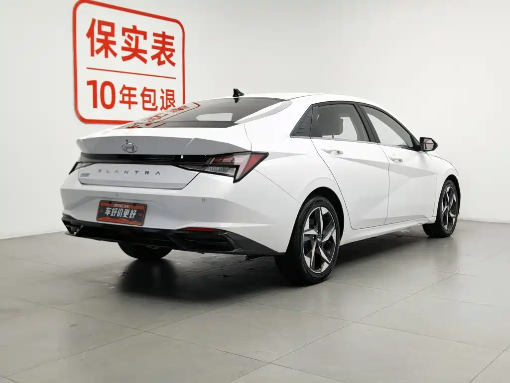 Hyundai Elantra 2021