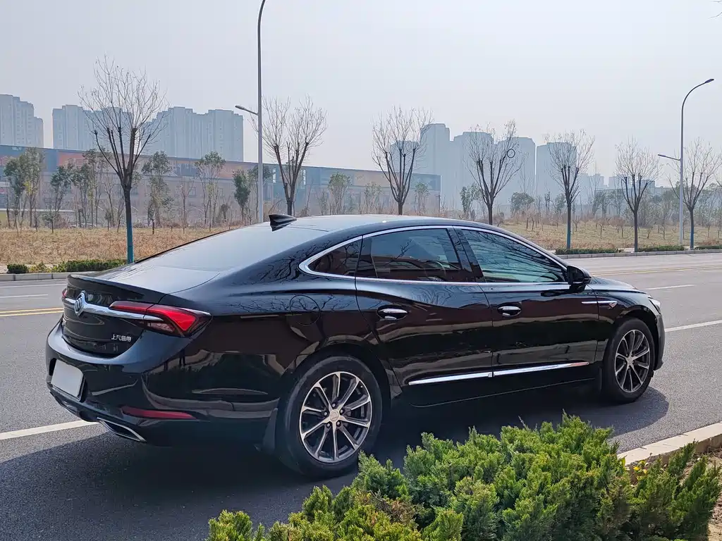 Buick LaCrosse 2020 — фото 31