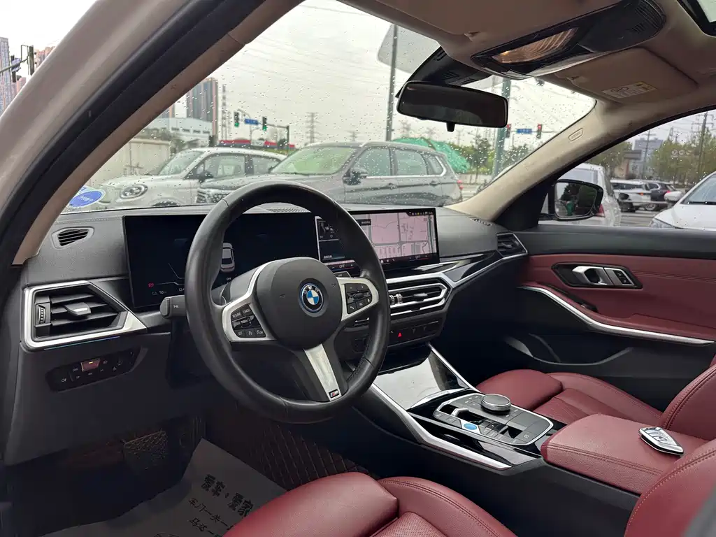 BMW i3 2024 — фото 10