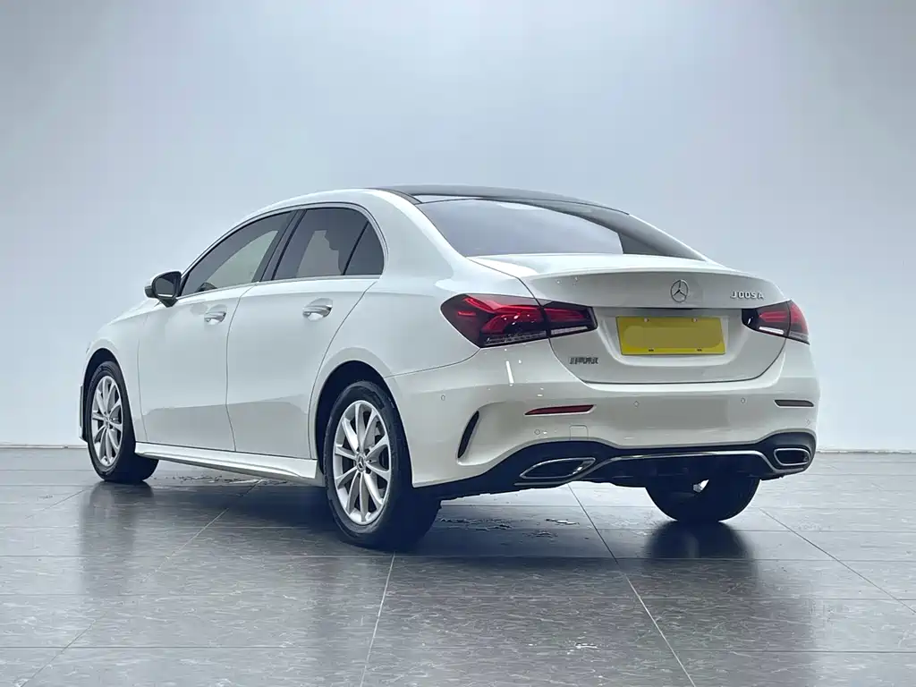Mercedes-Benz A-Class 2021 — фото 21