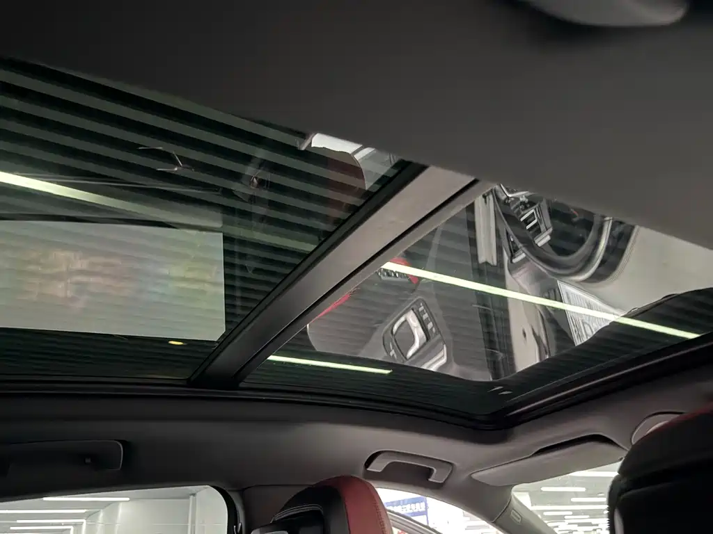 Porsche Macan 2019 — фото 13