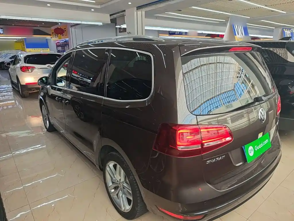Volkswagen Sharan 2017 — фото 5