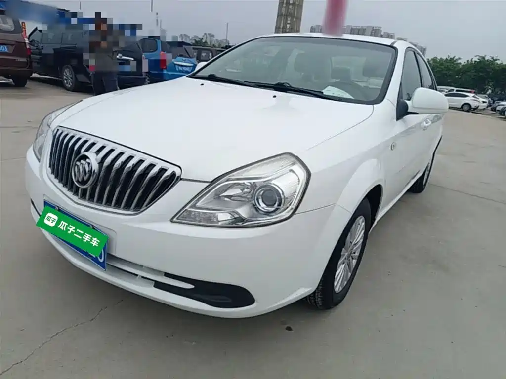 Buick Excelle 2015 — фото 1