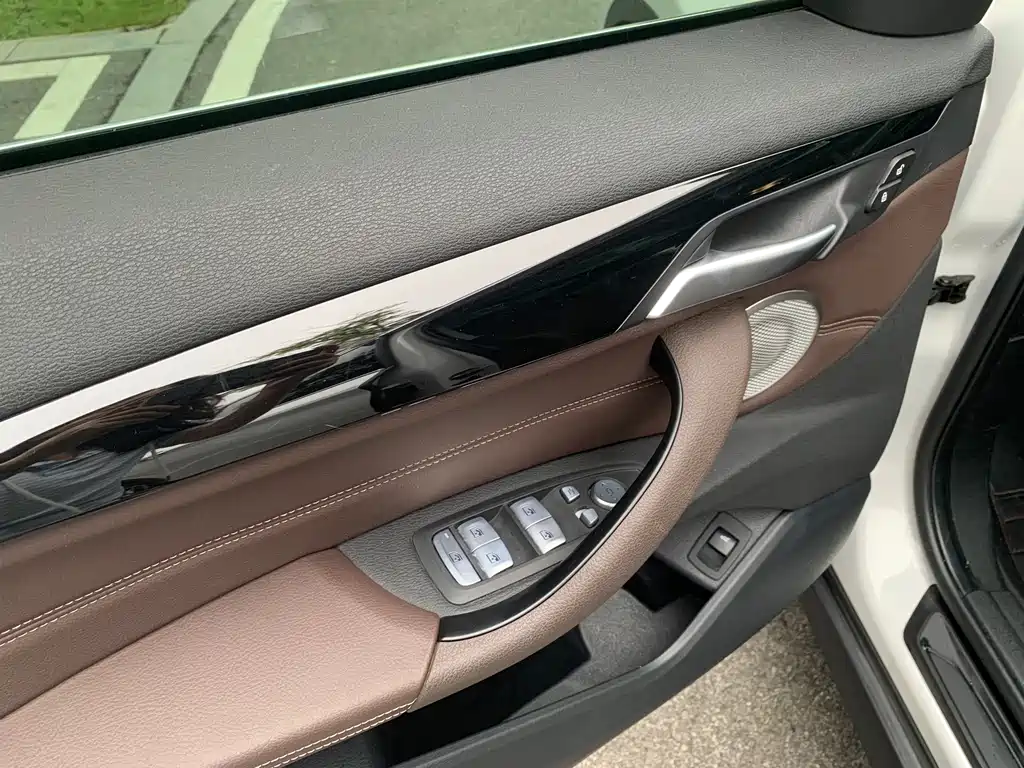 BMW X1 2022 — фото 11