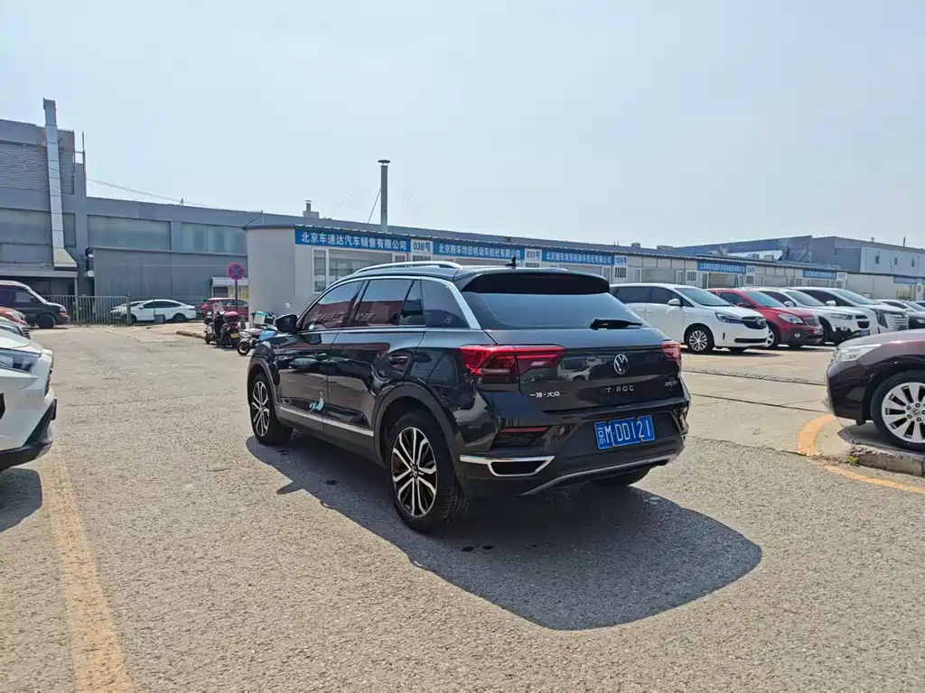 Volkswagen T-Roc 2021 — фото 8