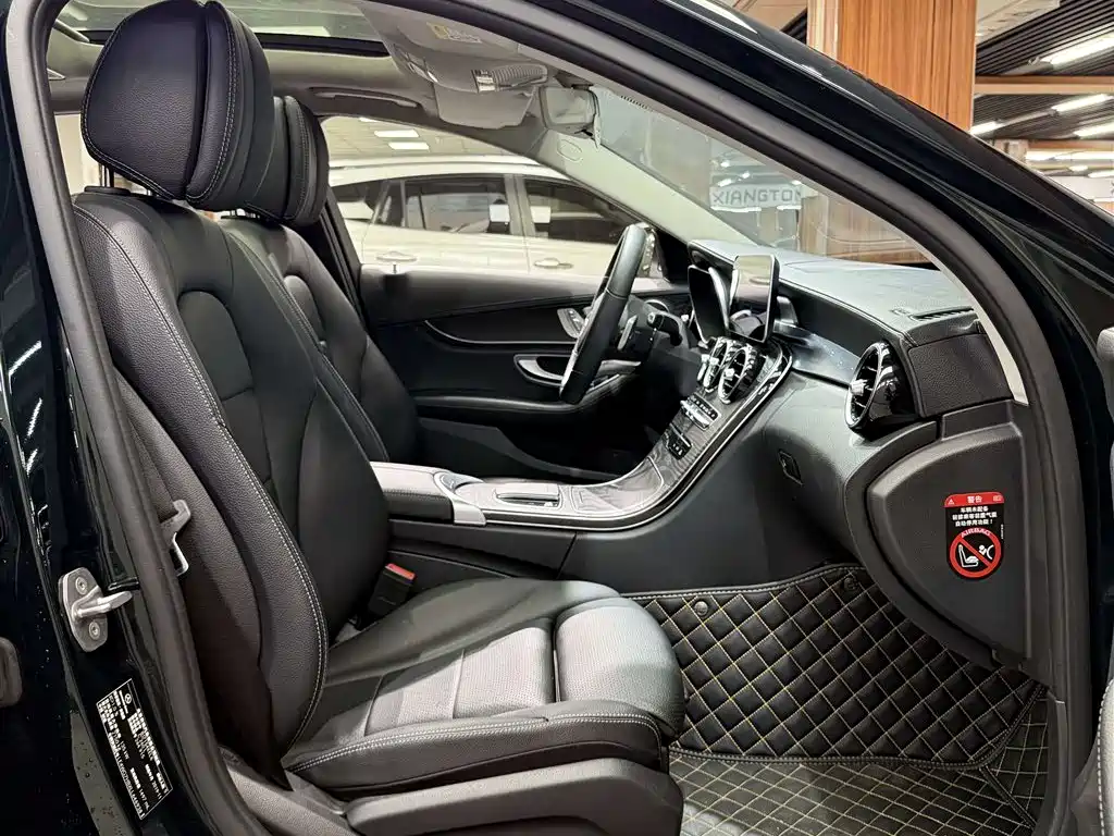 Mercedes-Benz C-Class 2020 — фото 14