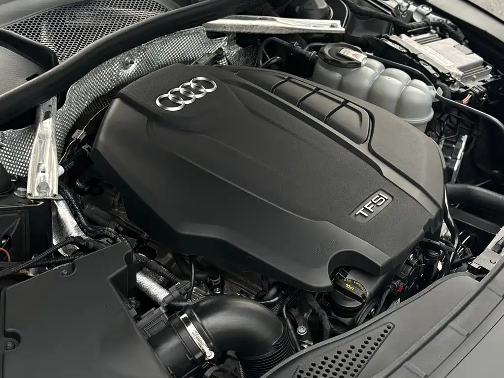 Audi A4L 2022 — фото 23