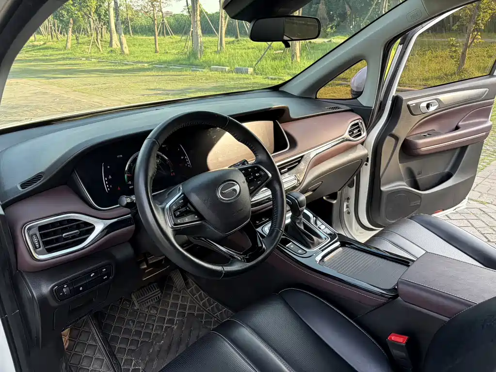 GAC Motor Trumpchi M6 2023 — фото 14