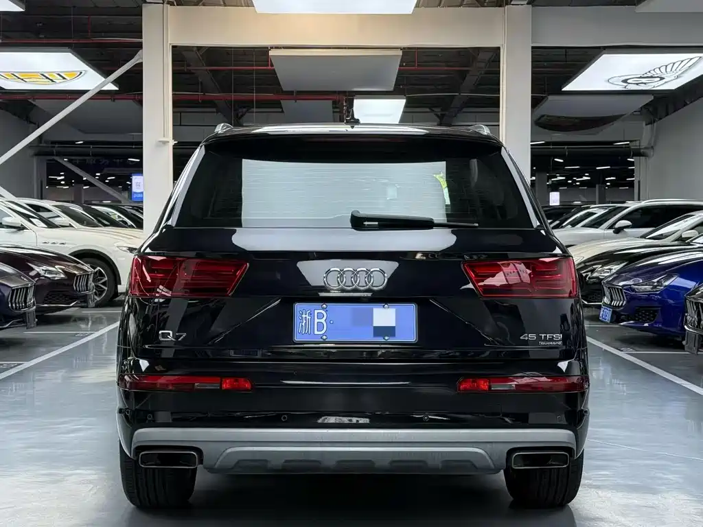Audi Q7 2019 — фото 9