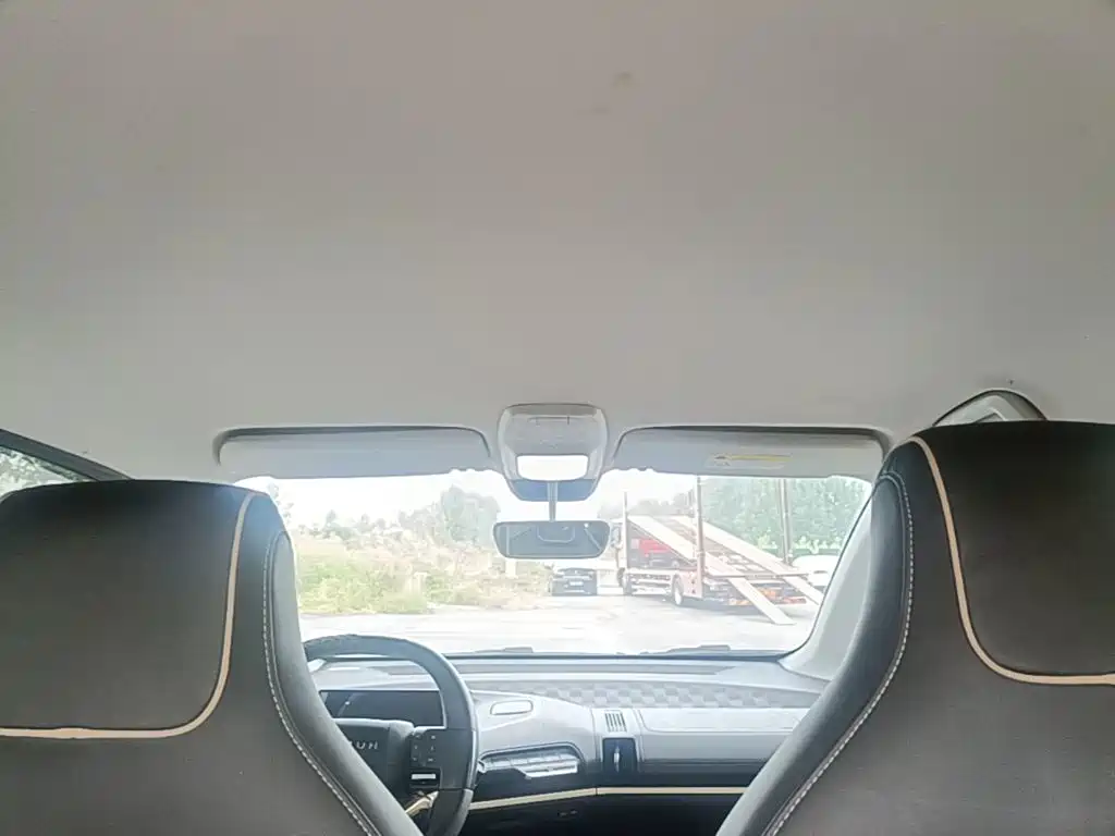 Baojun Kiwi EV 2022 — фото 18