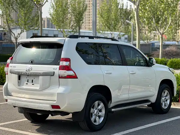 Toyota Prado 2016
