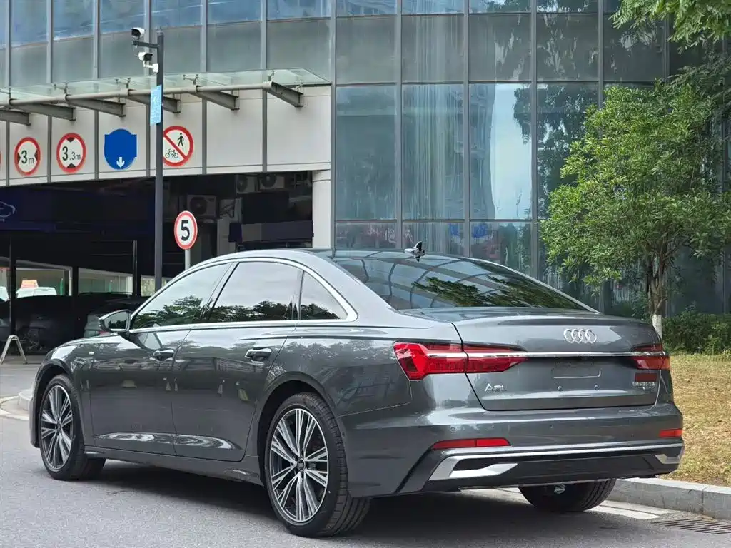 Audi A6L 2022 — фото 3