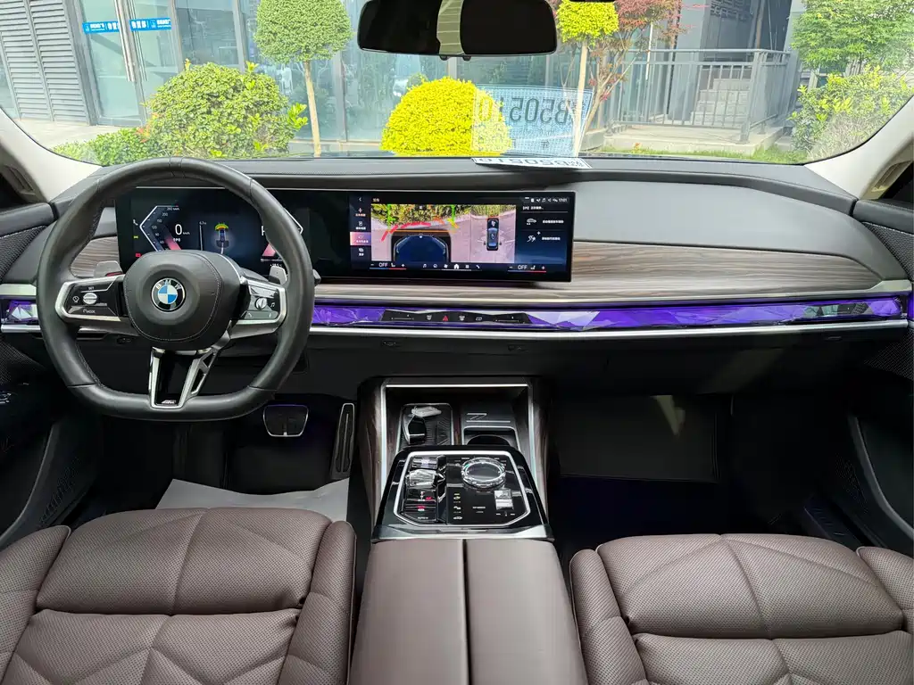 BMW 7 Series 2023 — фото 10