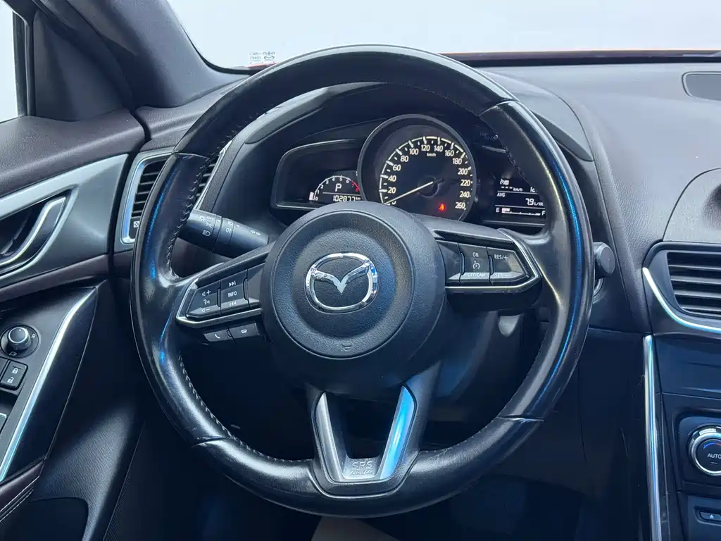 Mazda CX-4 2018 — фото 7