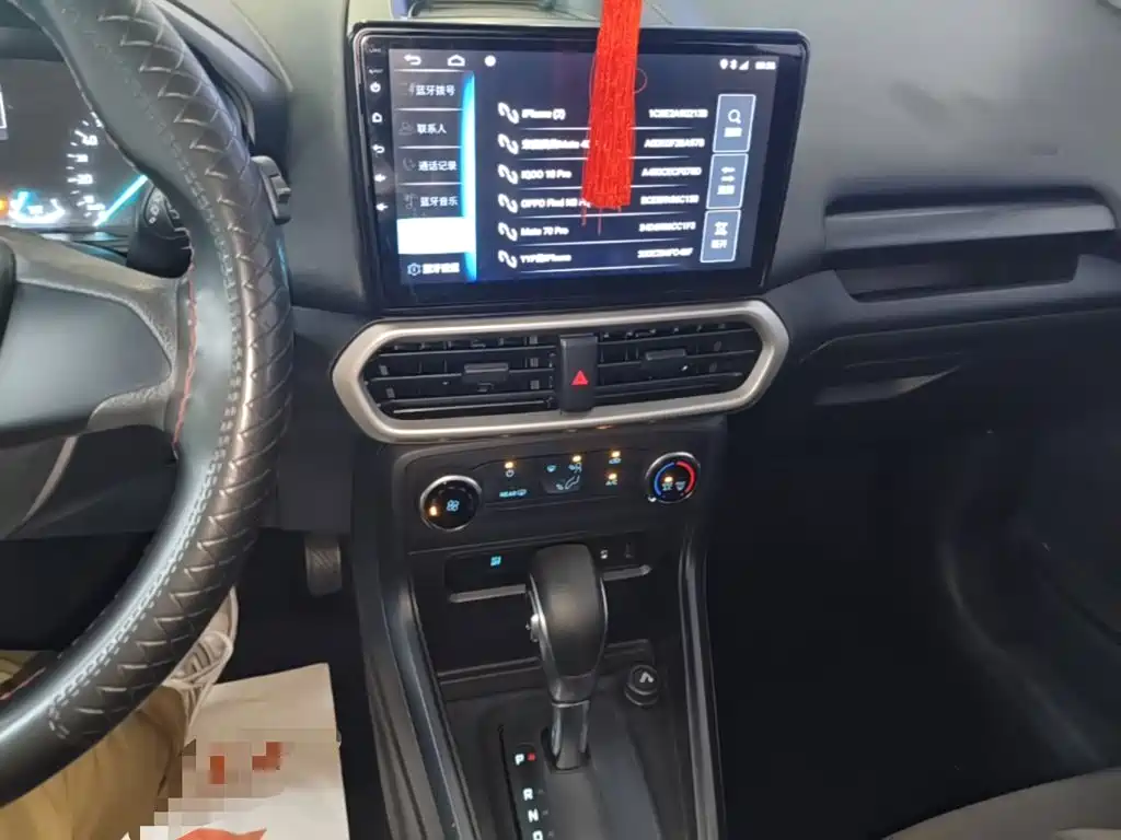 Ford EcoSport 2018 — фото 13