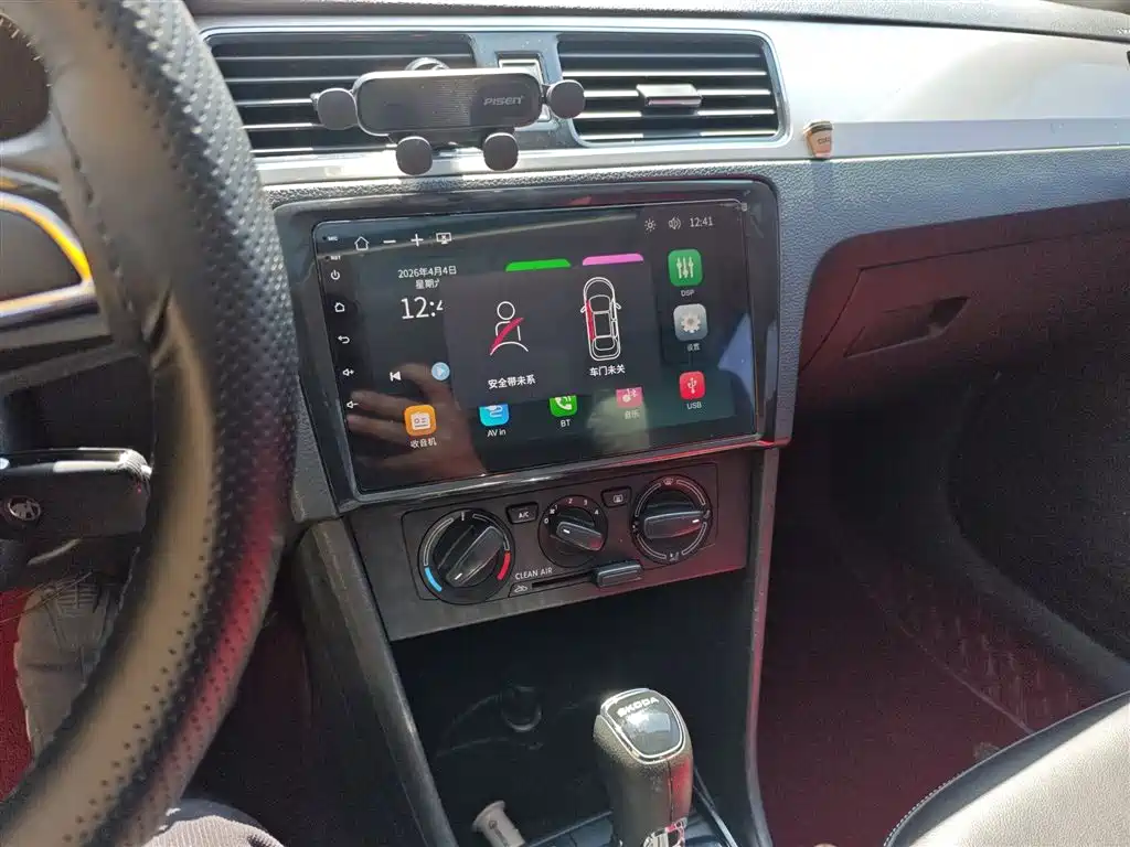Skoda Rapid 2019 — фото 13