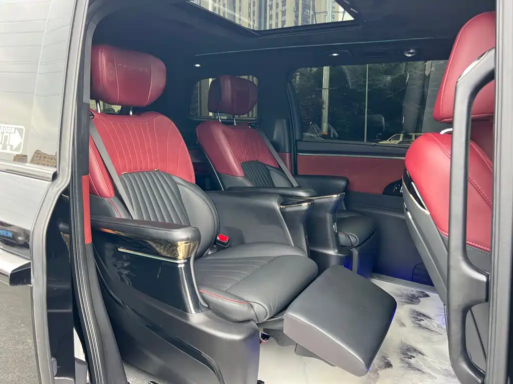 GAC Motor Trumpchi M8 2023 — фото 21