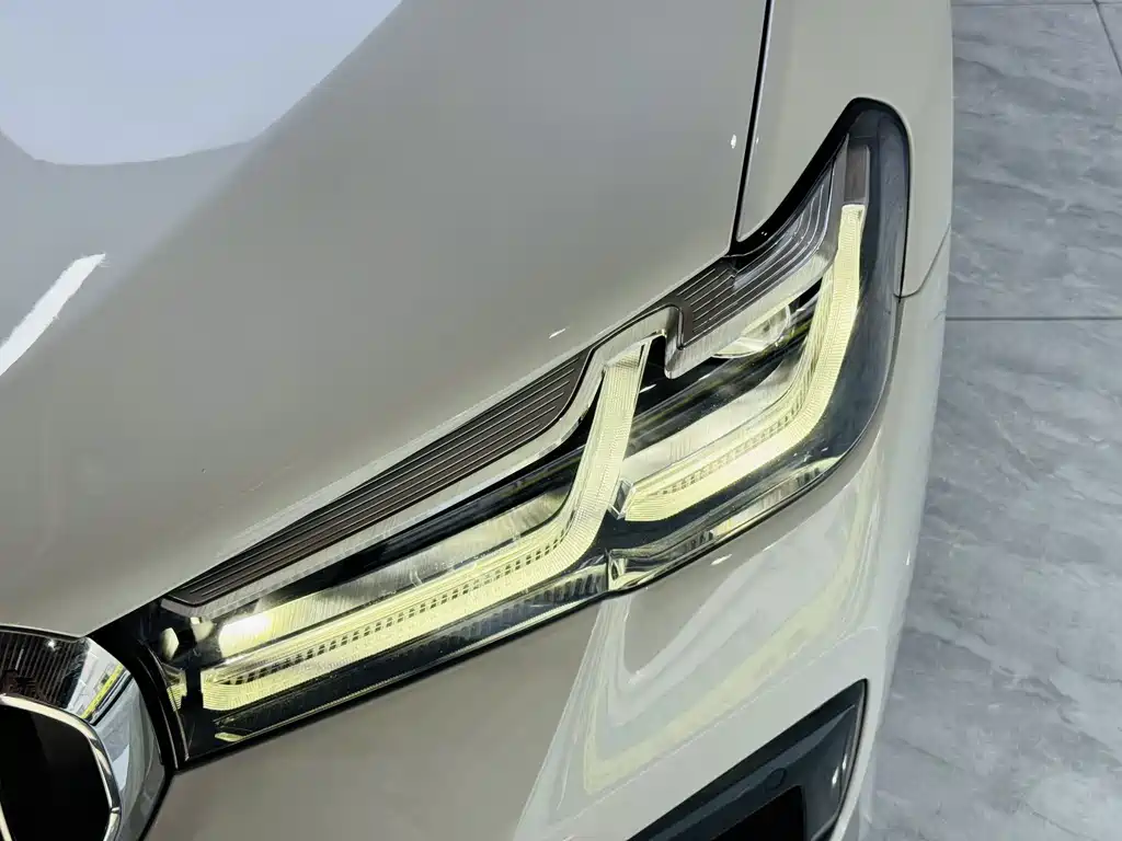BMW 5 Series 2021