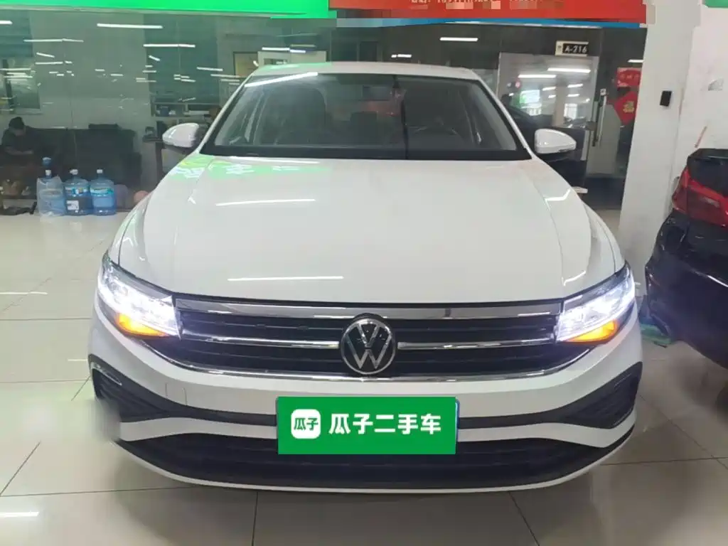 Volkswagen Bora 2023