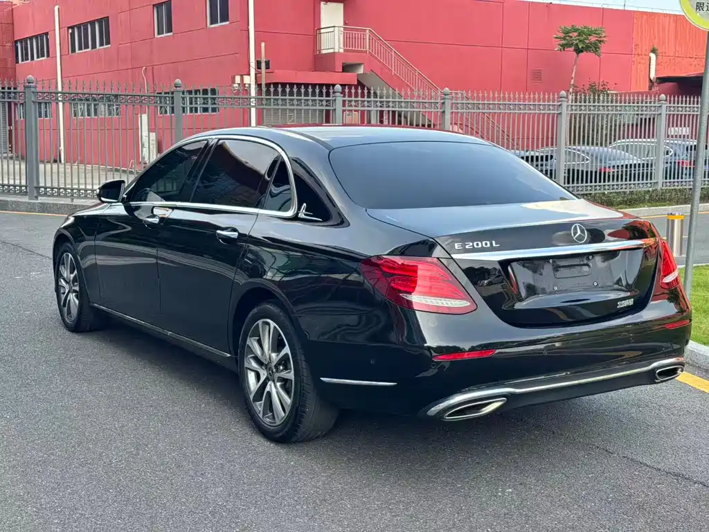 Mercedes-Benz E-Class 2018 — фото 4