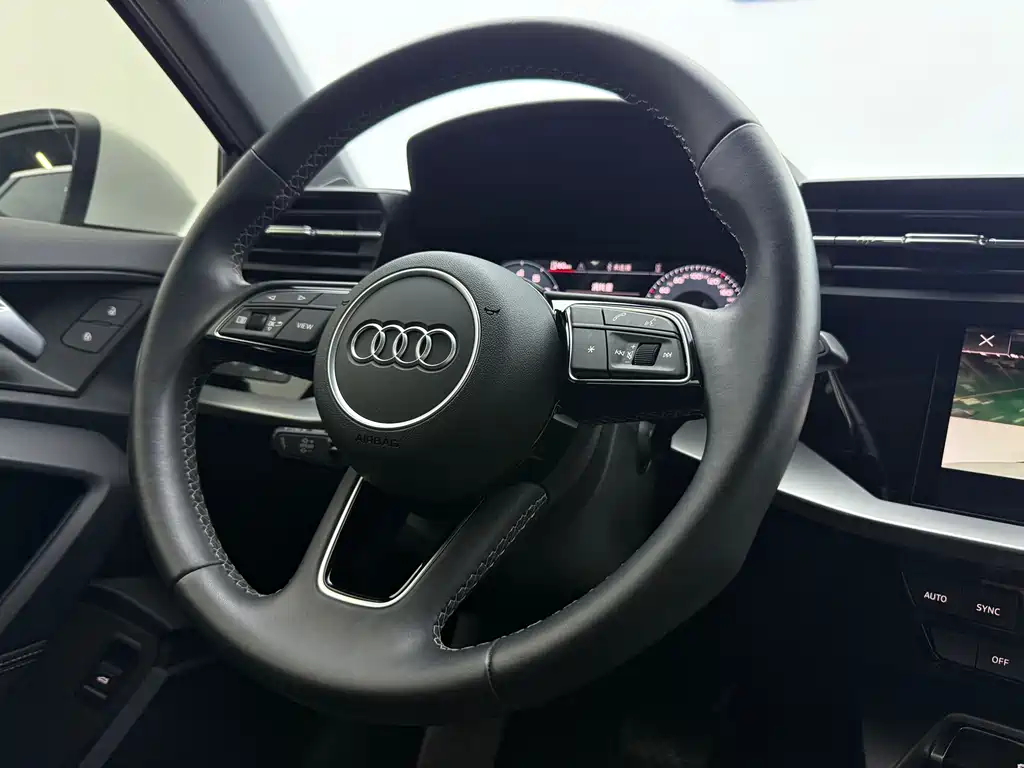 Audi A3 2023 — фото 14