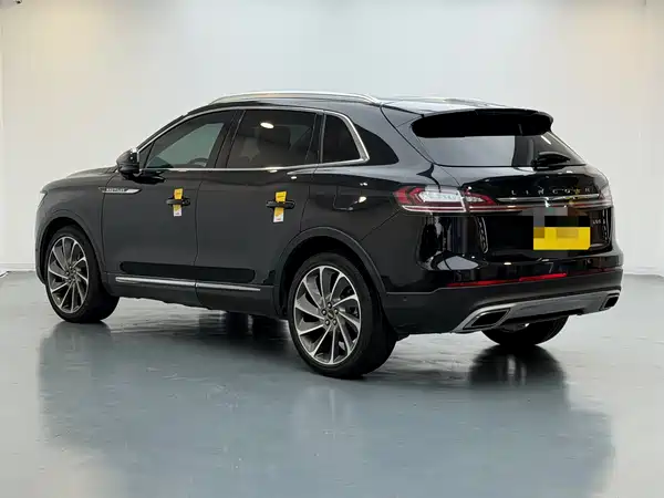 Lincoln Nautilus 2021