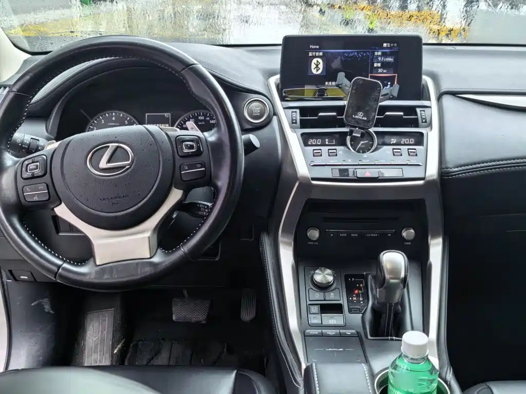 Lexus NX 2021 — фото 14