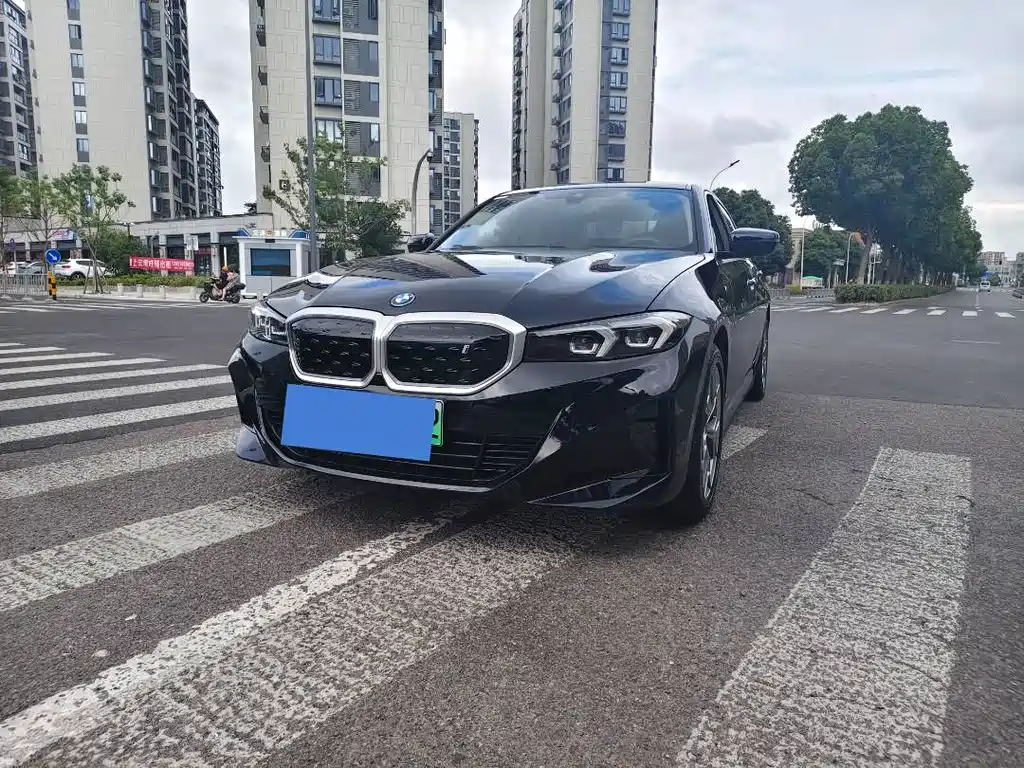 BMW i3 2023