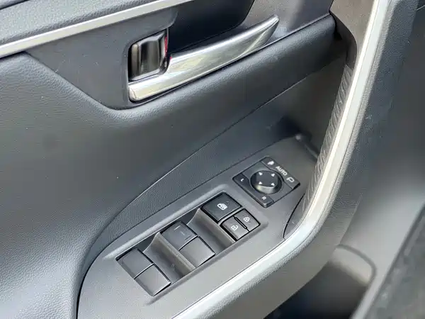 Toyota RAV4 2023