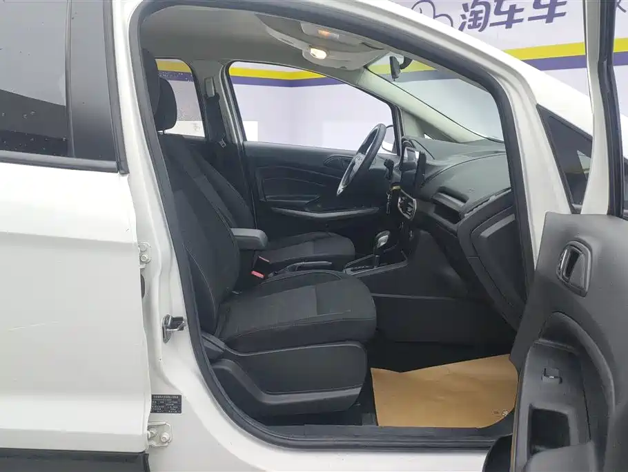 Ford Ecosport 2018 — фото 8