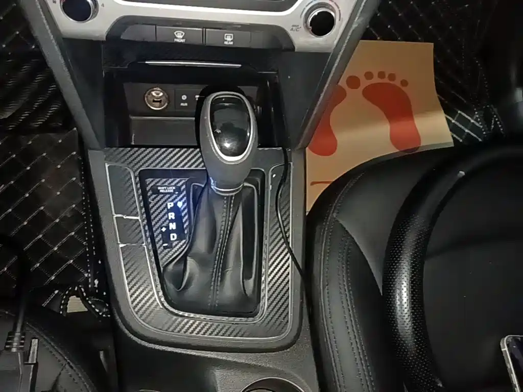 Hyundai Elantra 2018 — фото 14