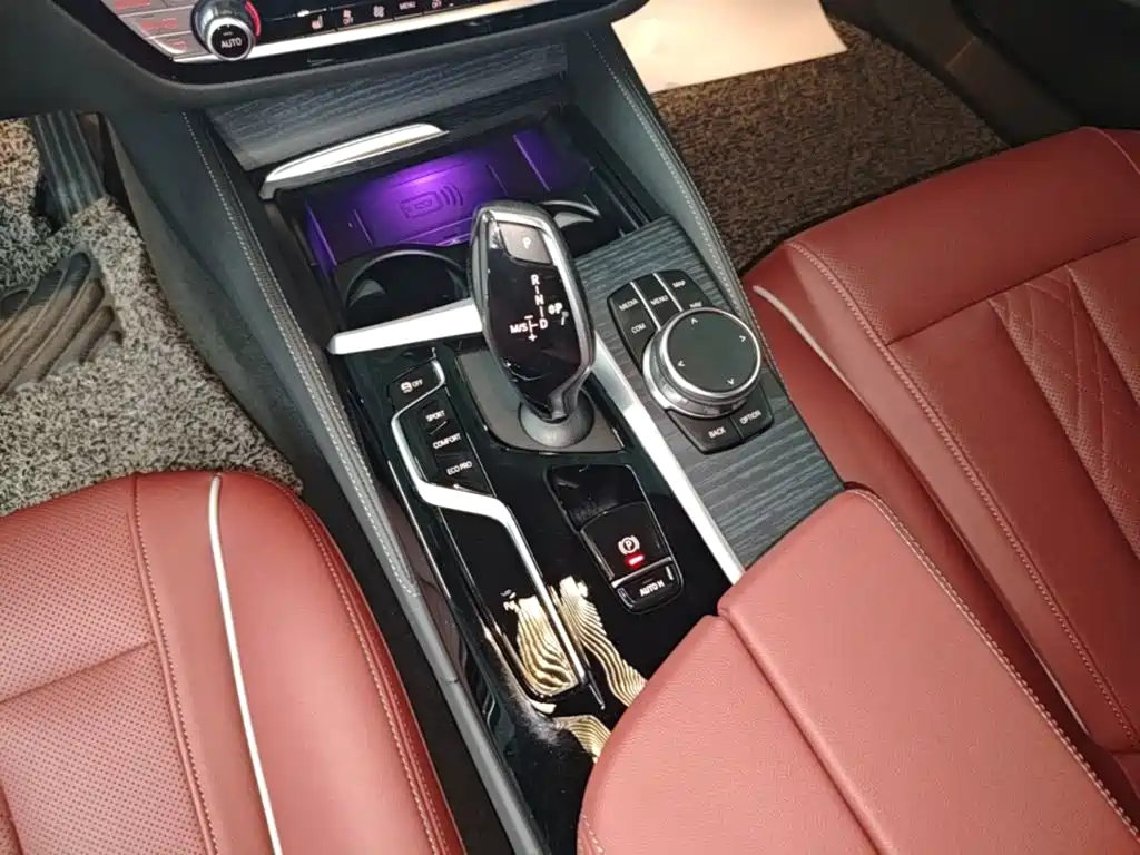 BMW 5 Series 2023 — фото 14