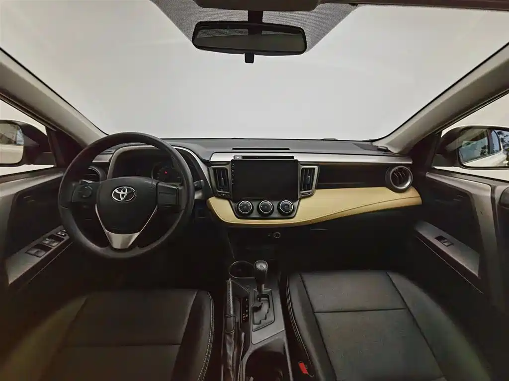 Toyota RAV4 2017