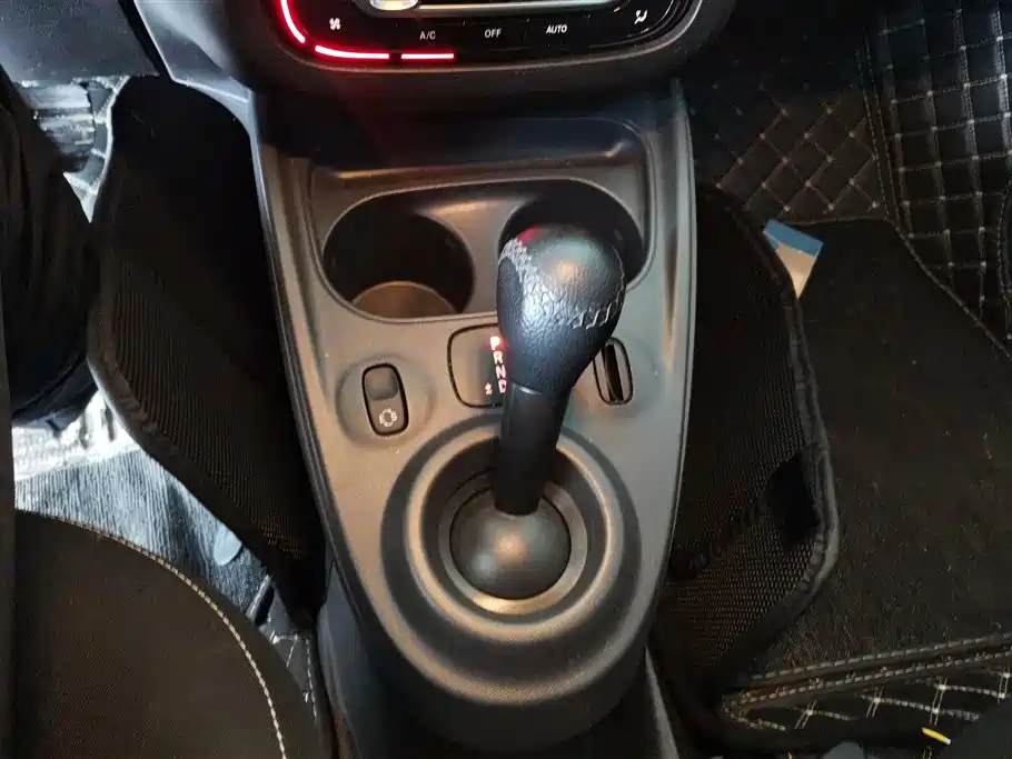 smart Forfour 2017 — фото 16