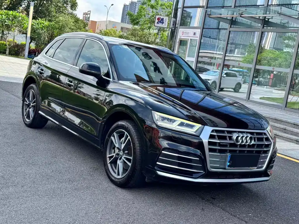 Audi Q5L 2020 — фото 3
