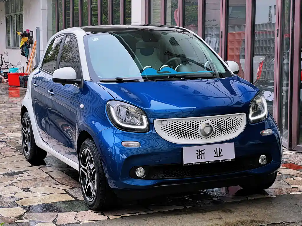smart Forfour 2017 — фото 1