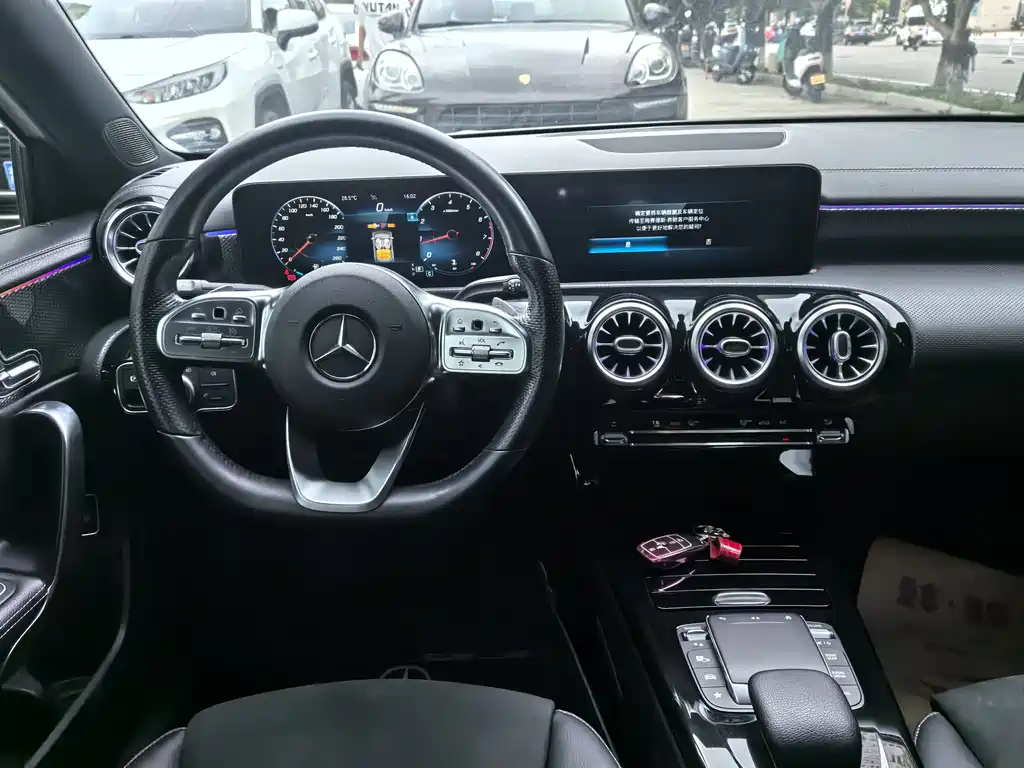 Mercedes-Benz A-Class 2021 — фото 23
