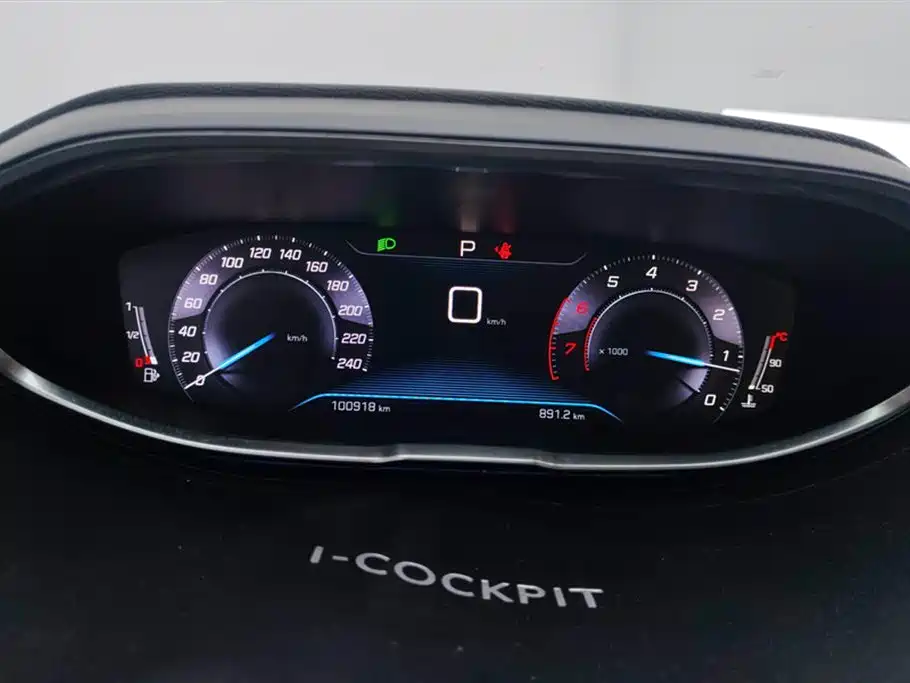 Peugeot 5008 2017 — фото 14