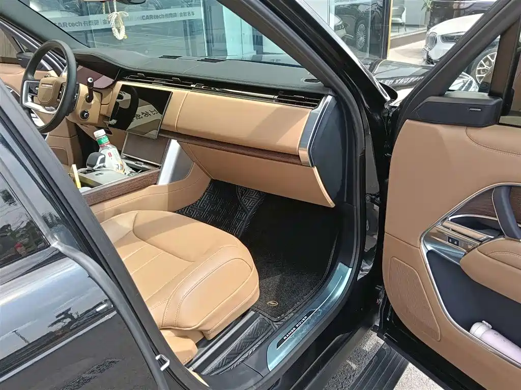 Land Rover Range Rover 2025 — фото 12