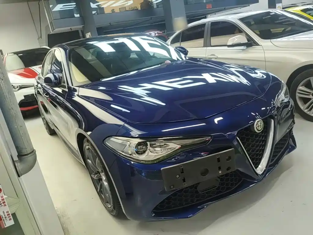 Alfa Romeo Giulia 2018 — фото 4